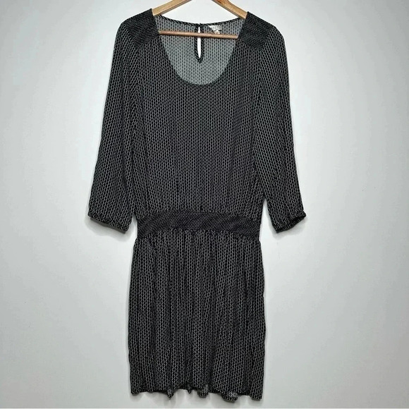 Soft Joie REVOLVE Zandi Smocked Waist Dress Size Large - Picture 4 of 11